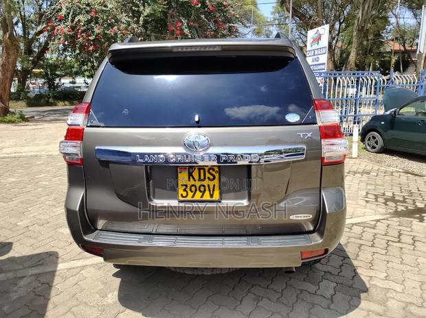 Toyota Land Cruiser Prado 2017 Brown