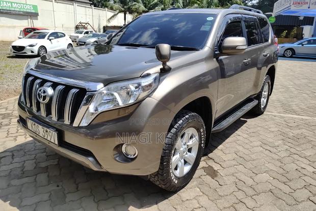 Toyota Land Cruiser Prado 2017 Gray