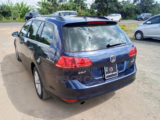 Volkswagen Golf 2015 Blue