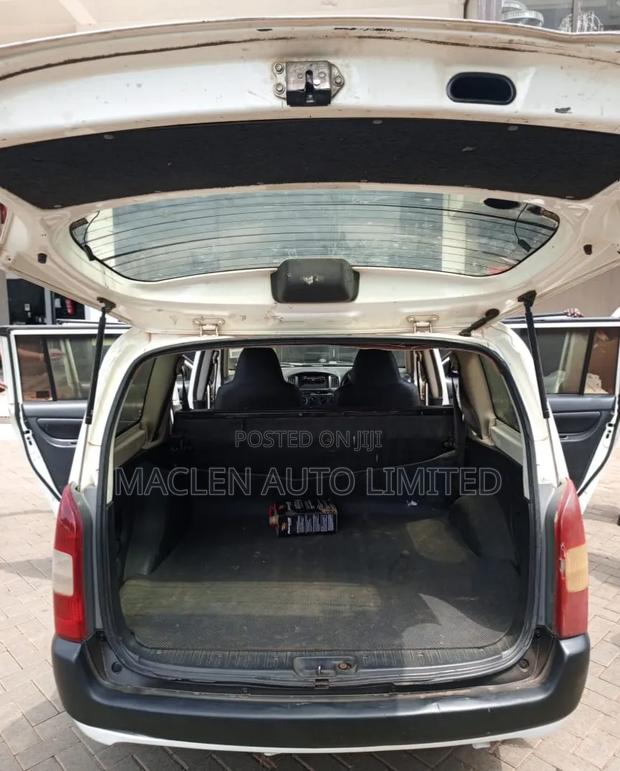 Toyota Probox 2009 White