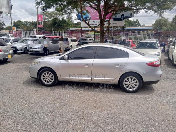 Renault Fluence 2011 Silver