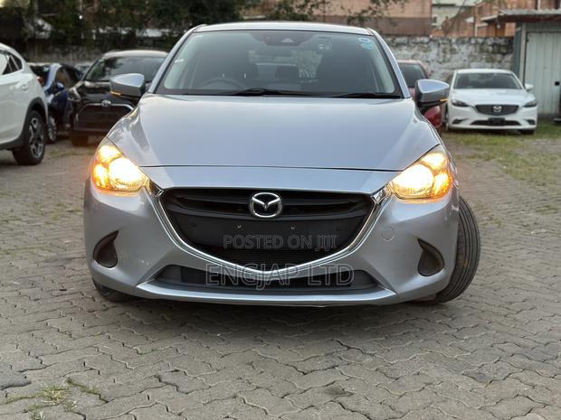 Mazda Demio 2019 Silver