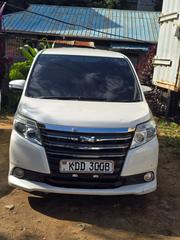 Toyota Noah 2014 White for sale