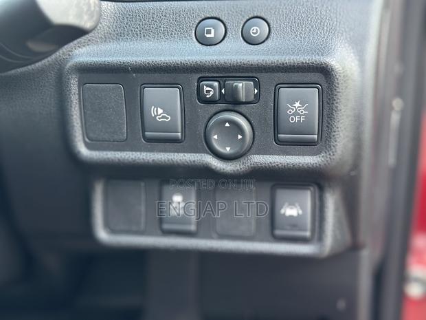 Nissan Note 1.2 Hybrid 2019 Red
