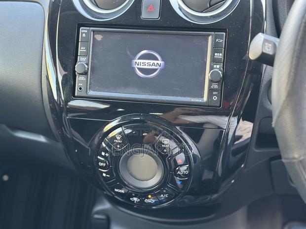 Nissan Note 1.2 Hybrid 2019 Blue