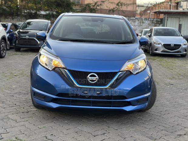 Nissan Note 1.2 Hybrid 2019 Blue