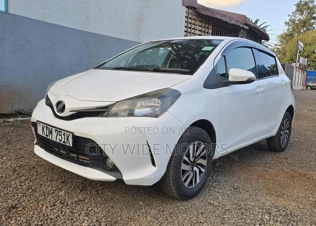 Toyota Vitz 2016 White