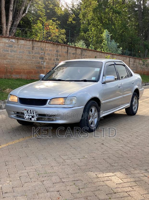 Toyota Corolla 1998 Silver