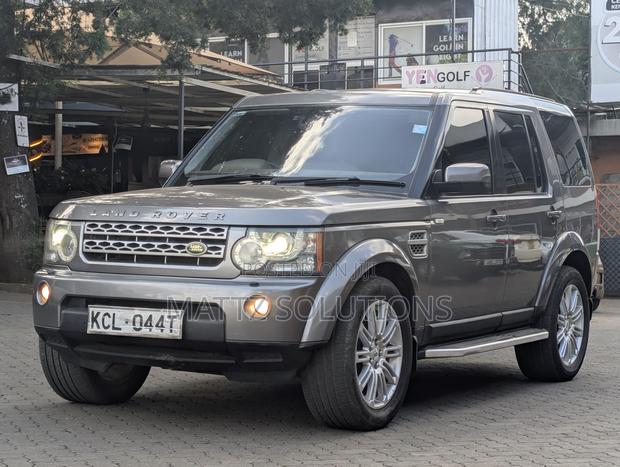 Land Rover Discovery 2010 Gray