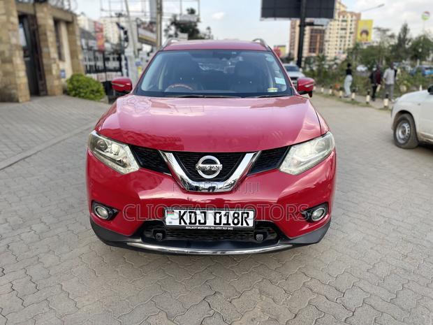 Nissan X-Trail 2.0 Petrol FWD 2015 Red