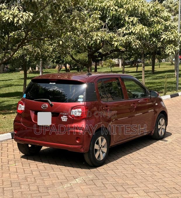 Daihatsu Boon 2016 Red