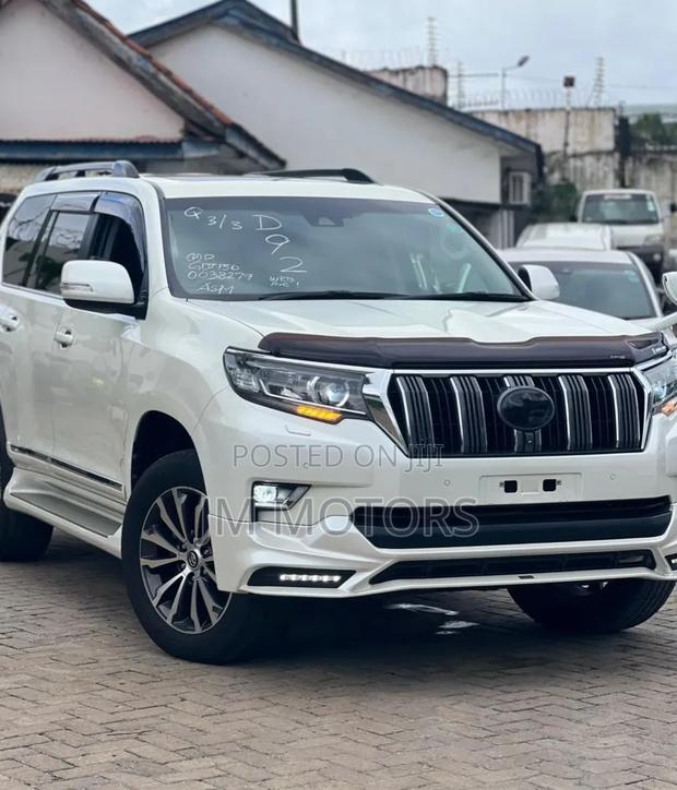 Toyota Land Cruiser Prado 2019 Pearl