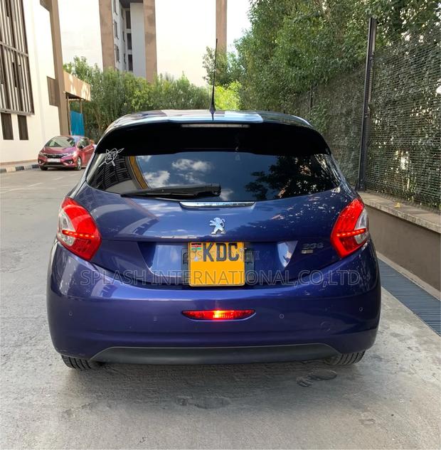 Peugeot 208 2014 Blue