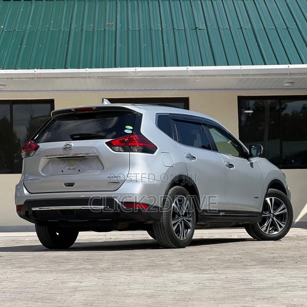 Nissan X-Trail 2.0 Petrol AWD 2020 Silver