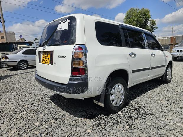 Toyota Succeed 2008 White