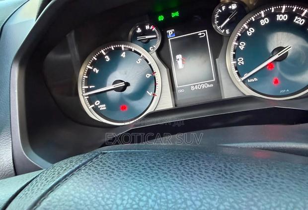 Toyota Land Cruiser Prado 2.8 2018 Pearl