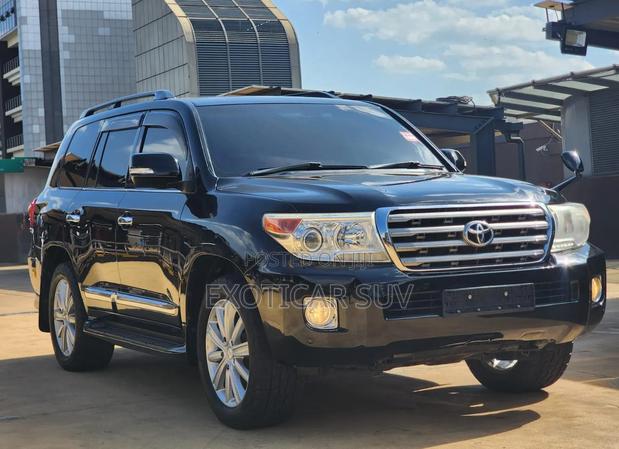 Toyota Land Cruiser 4.6 V8 ZX 2012 Black