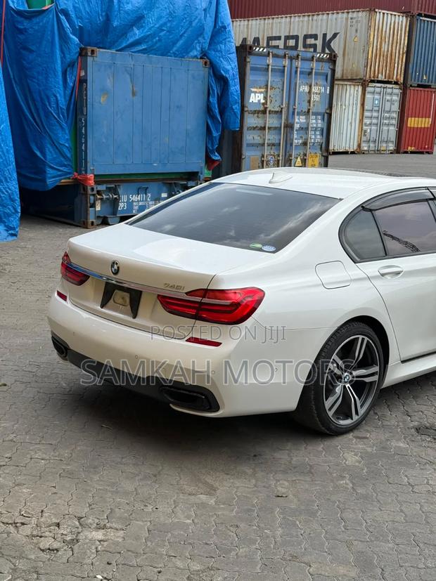 BMW 7 Series 2020 White