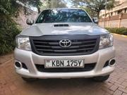 Toyota Hilux 2.5 Cab 2005 Gray for sale