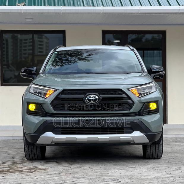 Toyota RAV4 Adventure 2019