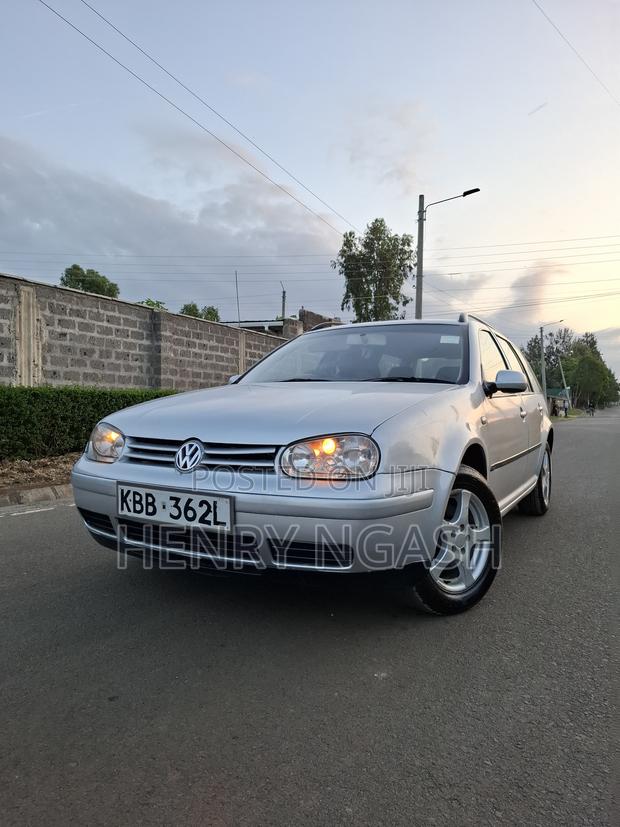 Volkswagen Golf 2001 Silver