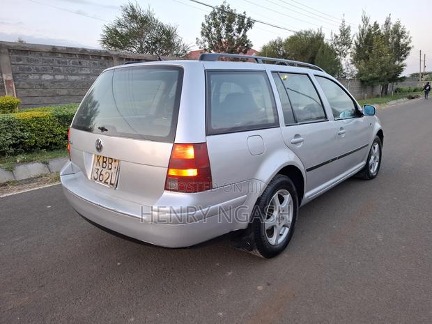 Volkswagen Golf 2001 Silver
