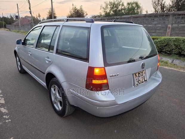 Volkswagen Golf 2001 Silver