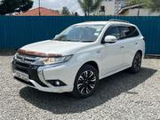 Mitsubishi Outlander 2017 White for sale