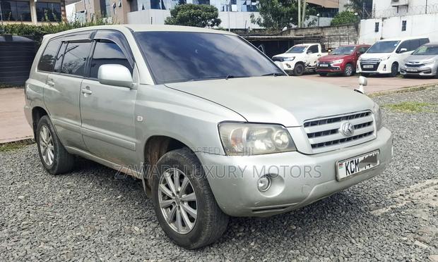 Toyota Kluger 2006 Silver