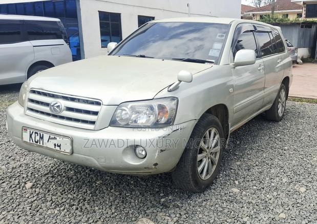 Toyota Kluger 2006 Silver
