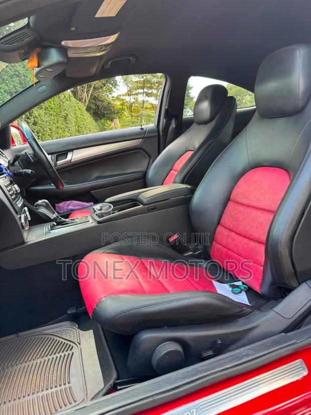 Mercedes-Benz C250 2013 Red