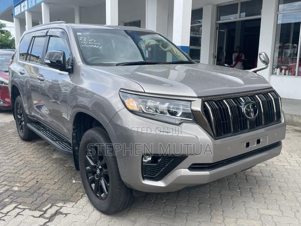 Toyota Land Cruiser Prado 2.7 2021 Brown