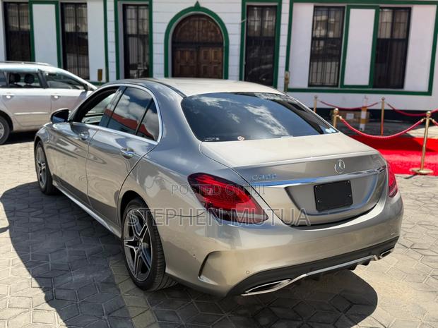 Mercedes-Benz C200 2019 Gray