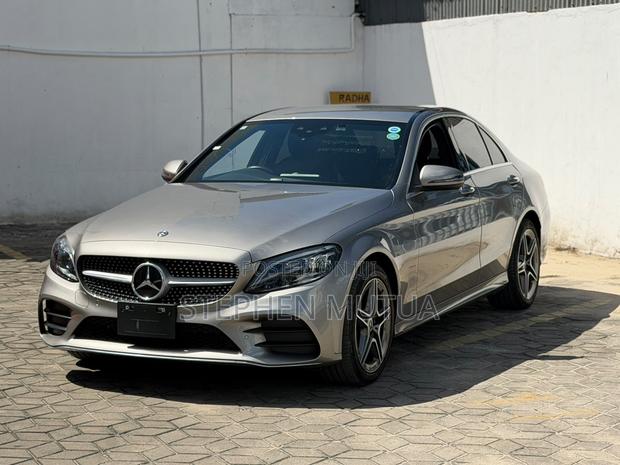 Mercedes-Benz C200 2019 Gray