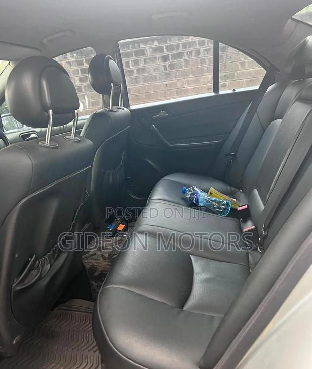 Mercedes-Benz C180 2004 Silver