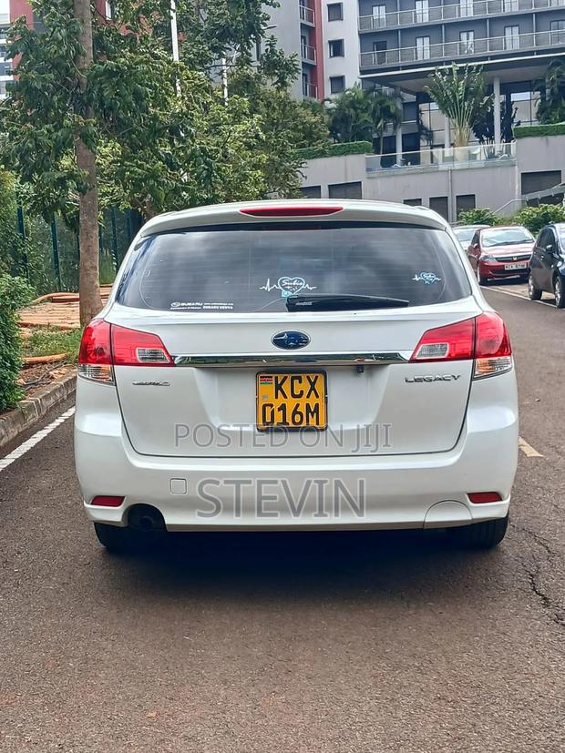 Subaru Legacy 2010 White