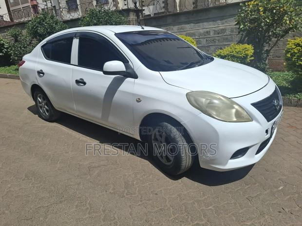 Nissan Tiida 2013 White