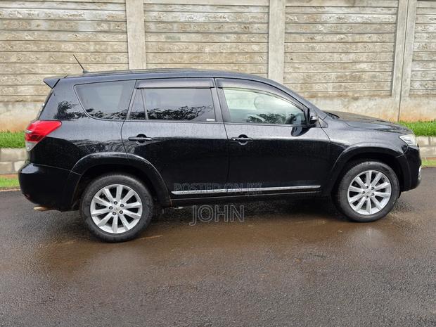 Toyota Vanguard 2012 Matt Black
