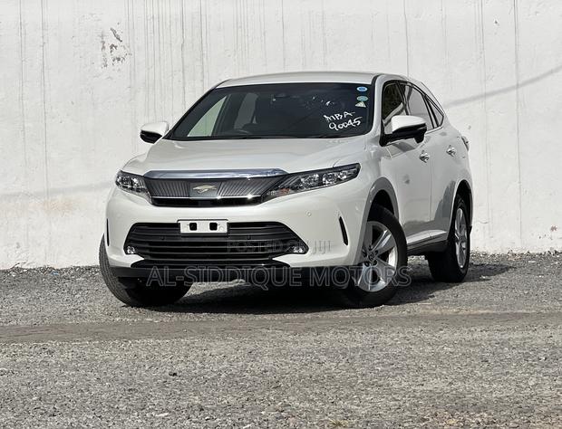 Toyota Harrier 2.0 2019 Off white
