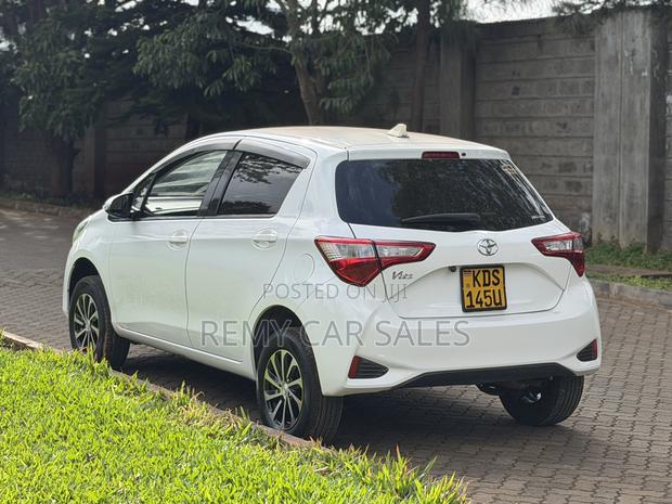 Toyota Vitz 2018 White