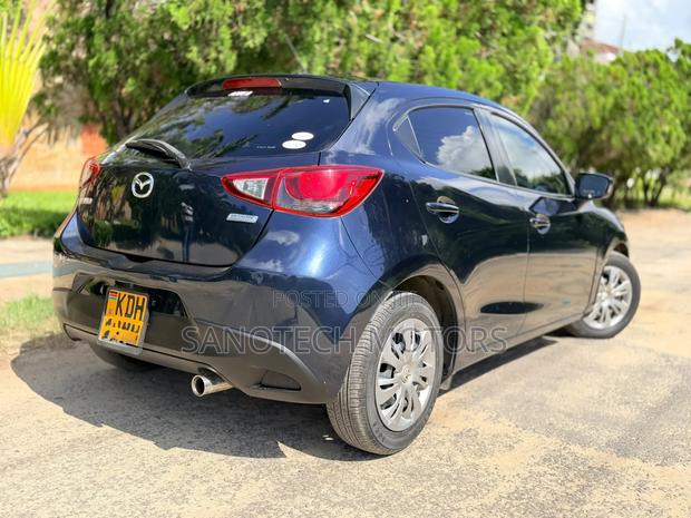 Mazda Demio 2015 Blue