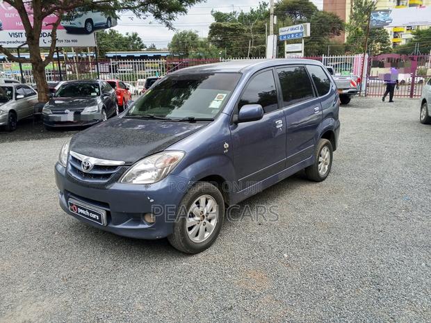 Toyota Avanza 2011 Blue
