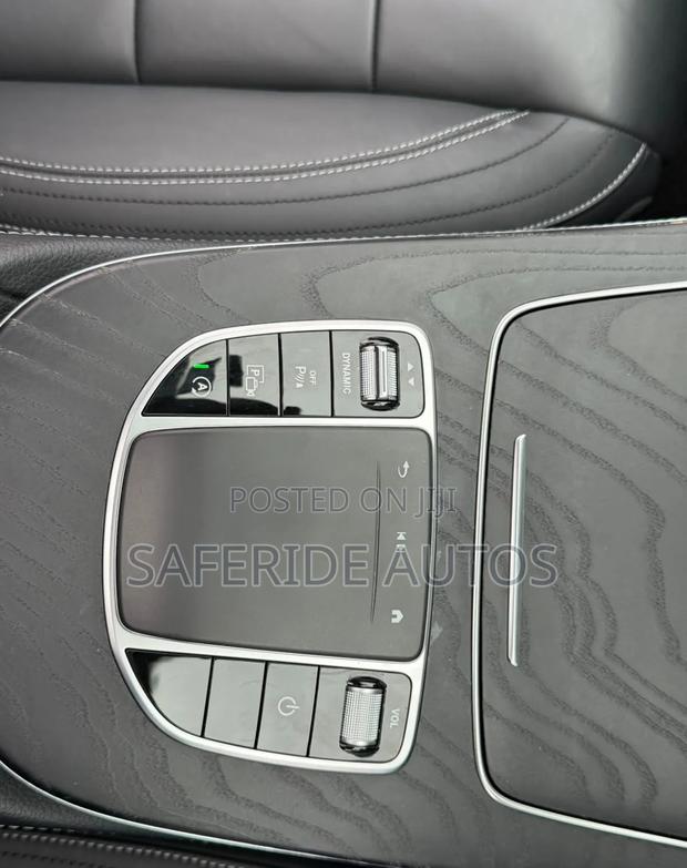 Mercedes-Benz E200 2020 Pearl