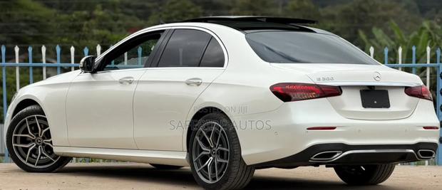 Mercedes-Benz E200 2020 Pearl