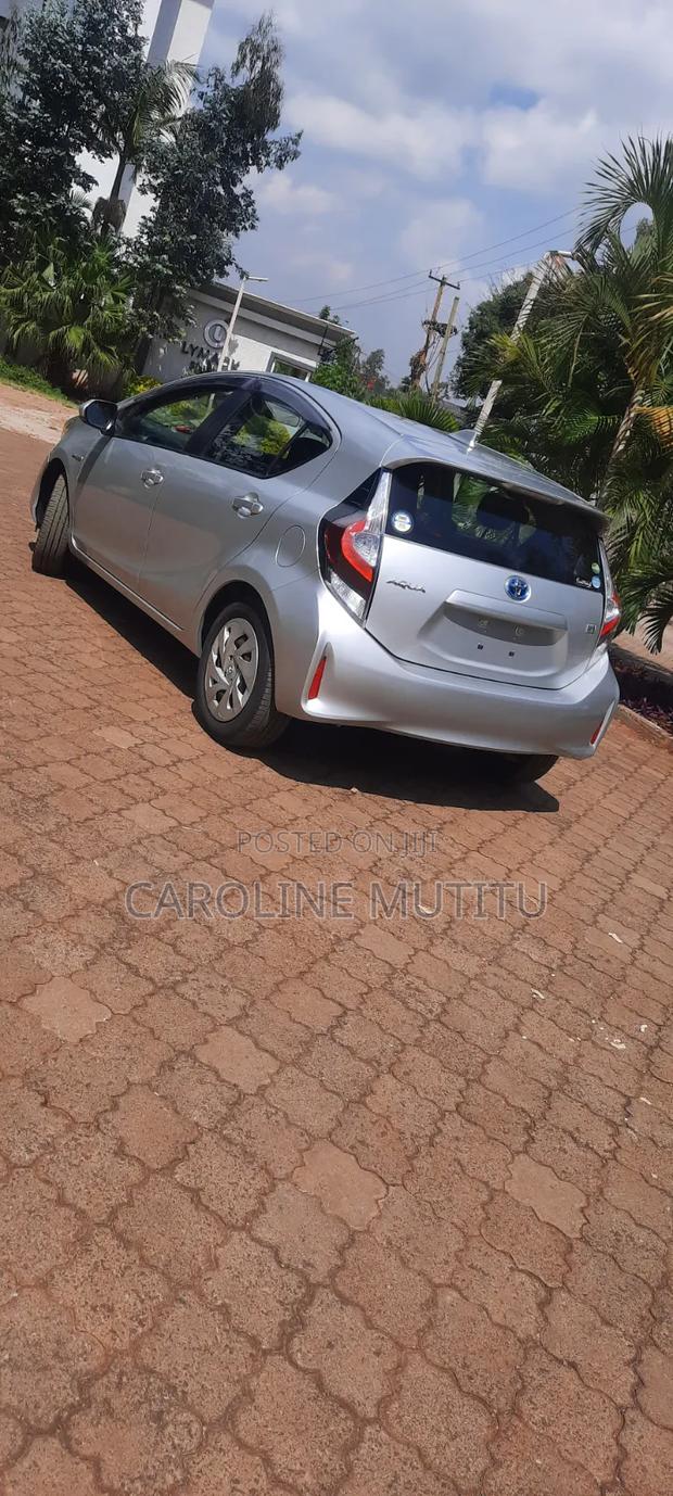 Toyota Aqua 2019 Silver