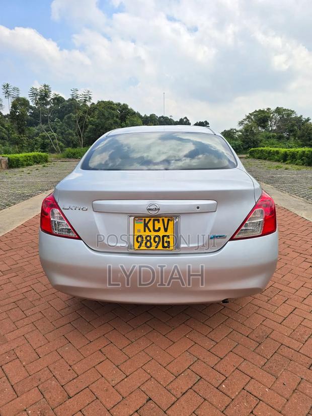 Nissan Latio 1.2 2012 Silver