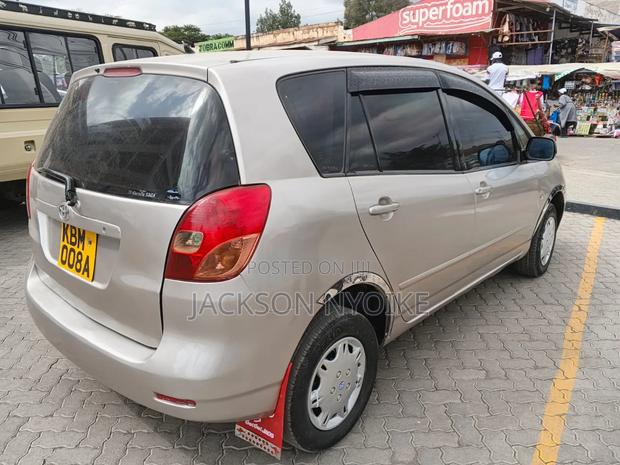 Toyota Corolla Spacio 2005 Beige