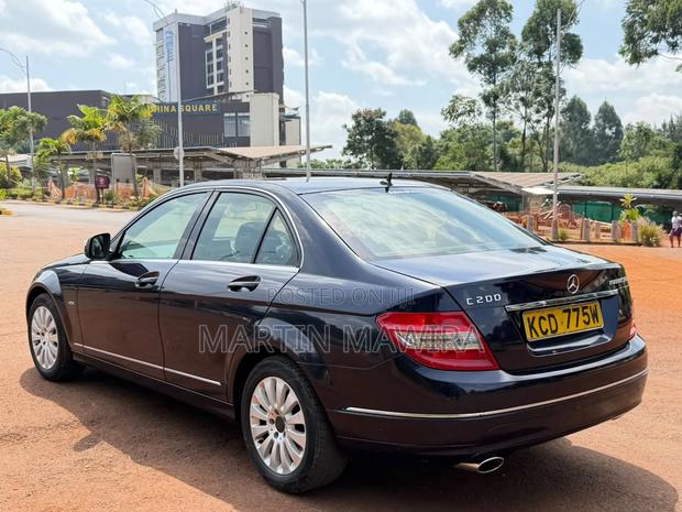 Mercedes-Benz C200 2009 Gray