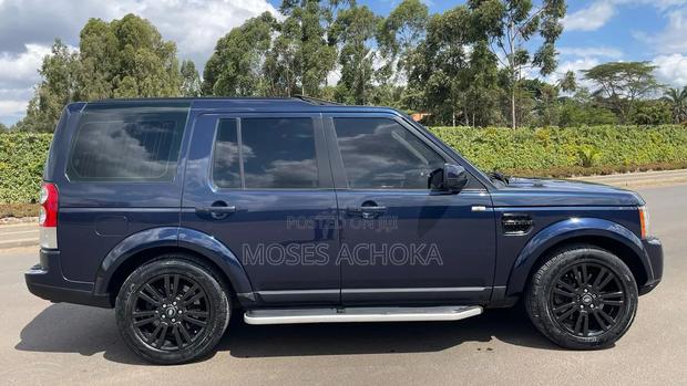Land Rover Discovery 2009 Blue