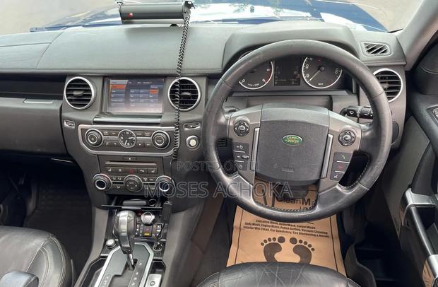 Land Rover Discovery 2009 Blue